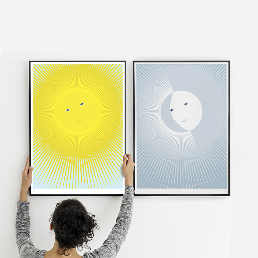 Photo frame with a seahorse drawn picture