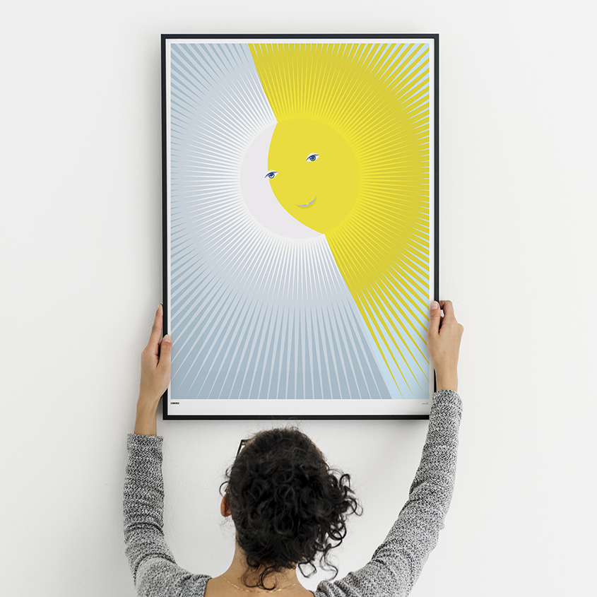 Photo frame with a seahorse drawn picture